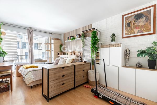 75015 Paris | Convention | 2 pièces 54 m² | Balcon Ouest | Cave | Parking possible