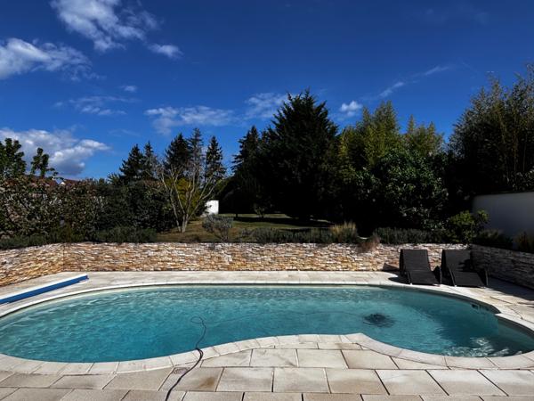 Meaux (77100) Maison familiale avec sous-sol total - piscine