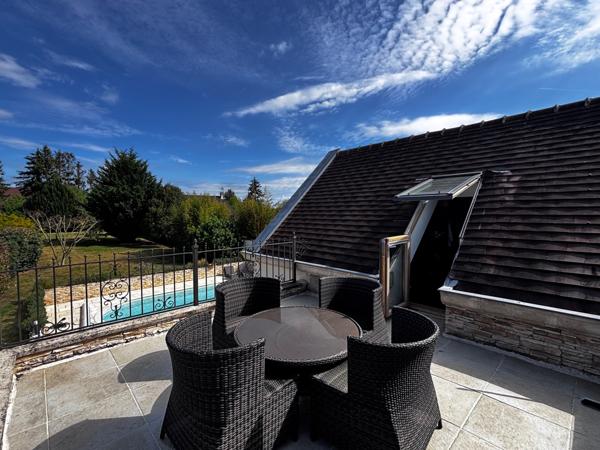 Meaux (77100) Maison familiale avec sous-sol total - piscine