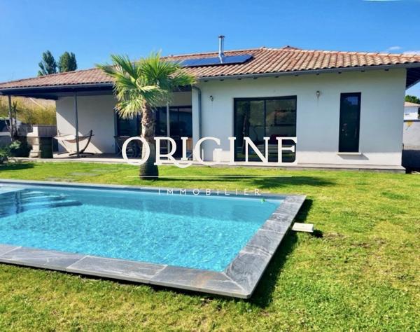 Villa 5 pièce(s) 3 chambre(s) 120 m²