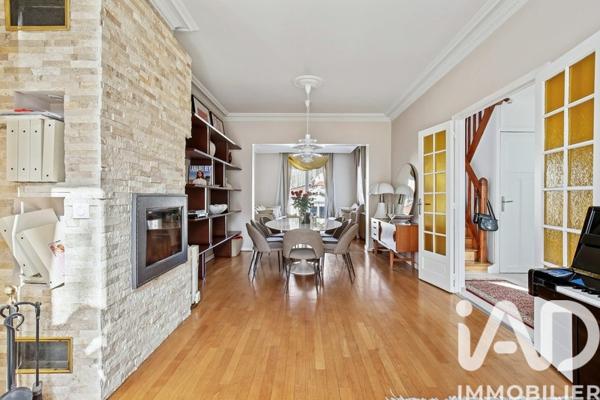 Maison à vendre 6 pièces 154 m² Saint-Brice-sous-Forêt