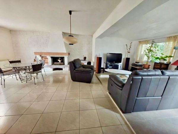 Maison Livry Gargan 5 pièce(s) 101 m2 - Sous-Sol total - Secteur Recherché