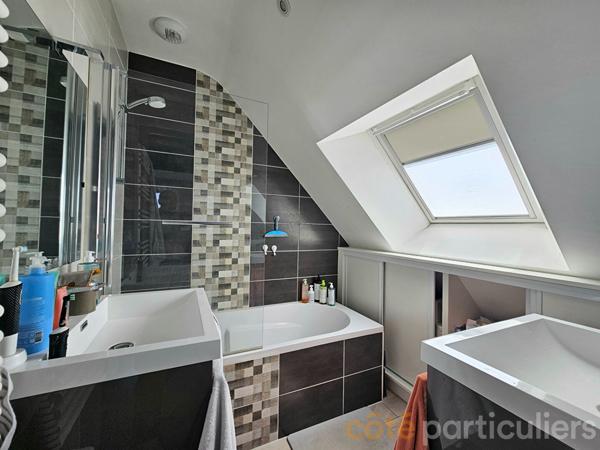 Vente
                Maison113 m² - 6 Pièces -
                    Plescop (56890)