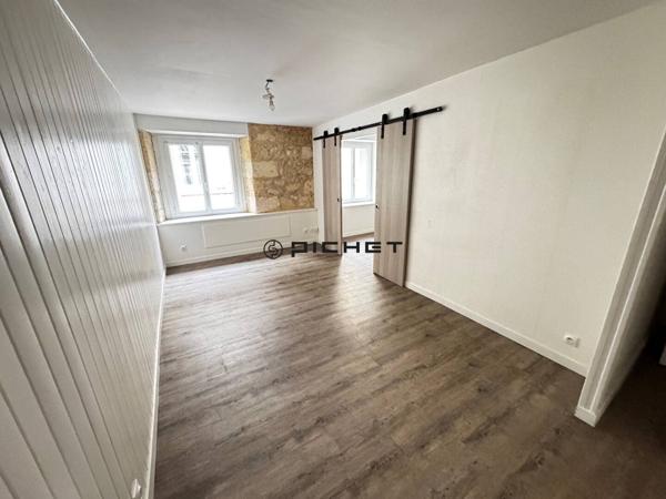 Appartement 3 pièces 65 m² BORDEAUX - 33800