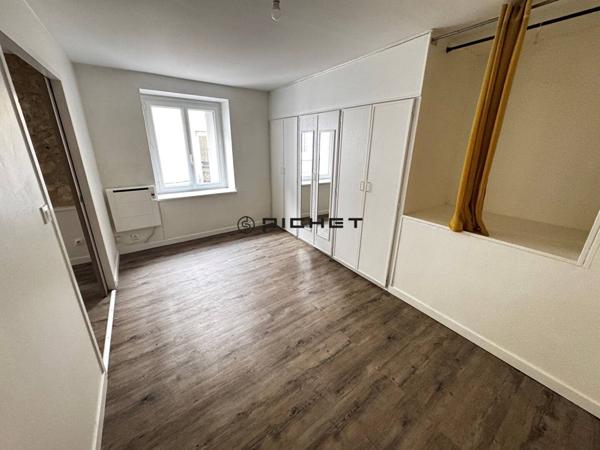 Appartement 3 pièces 65 m² BORDEAUX - 33800