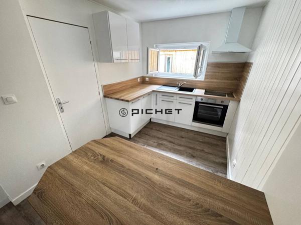 Appartement 3 pièces 65 m² BORDEAUX - 33800