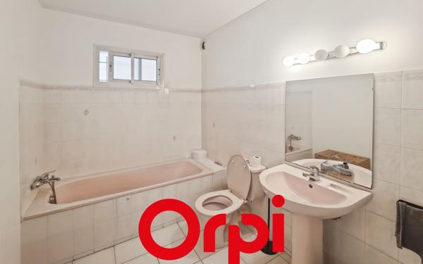 Appartement à vendre    2 pièces • 51,73 m2 Bandol