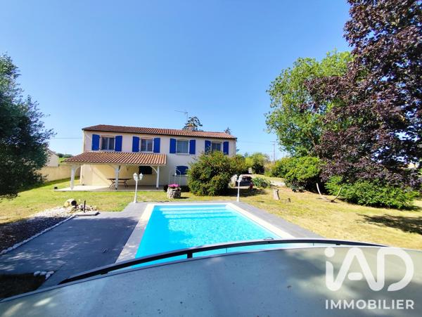 Maison à vendre 5 pièces 102 m² Saint-Martin-de-Bernegoue