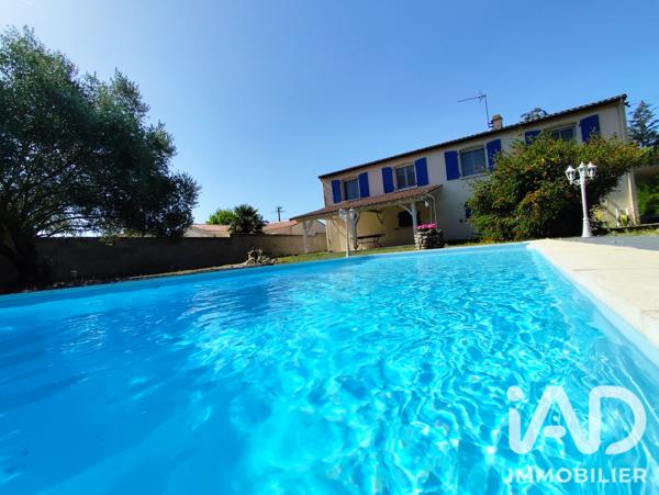 Maison à vendre 5 pièces 102 m² Saint-Martin-de-Bernegoue