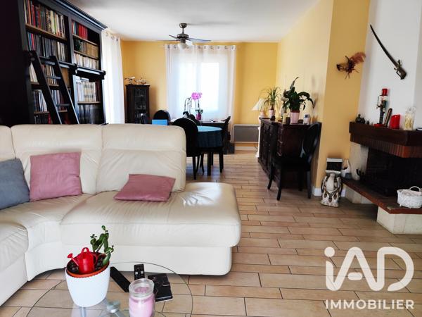 Maison à vendre 5 pièces 102 m² Saint-Martin-de-Bernegoue