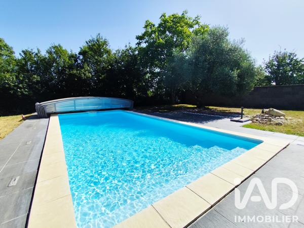 Maison à vendre 5 pièces 102 m² Saint-Martin-de-Bernegoue