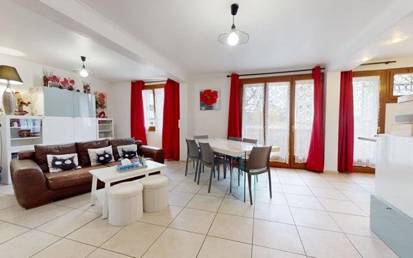 Appartement à vendre    4 pièces • 81 m2 Sainte-Foy-lès-Lyon