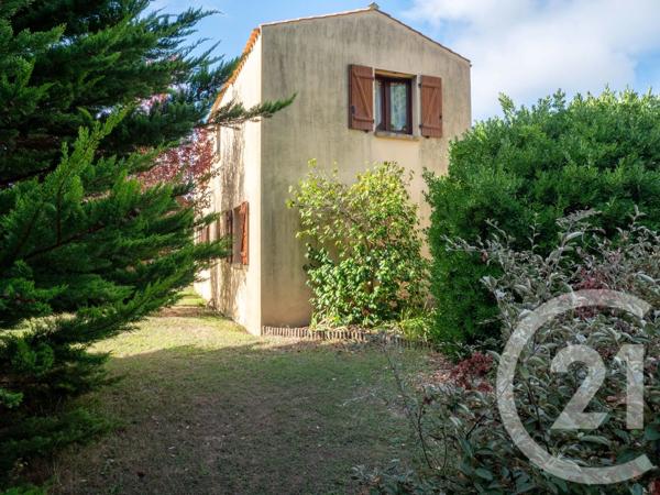 Maison à vendre  7 pièces - 174,04 m 2   LES SABLES D OLONNE  - 85