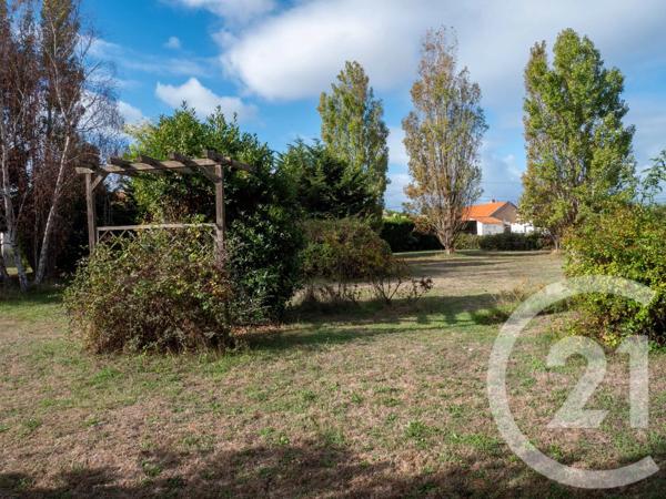 Maison à vendre  7 pièces - 174,04 m 2   LES SABLES D OLONNE  - 85
