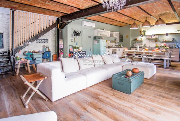 Rustrel (84400) Superbe maison en pierre à Rustrel