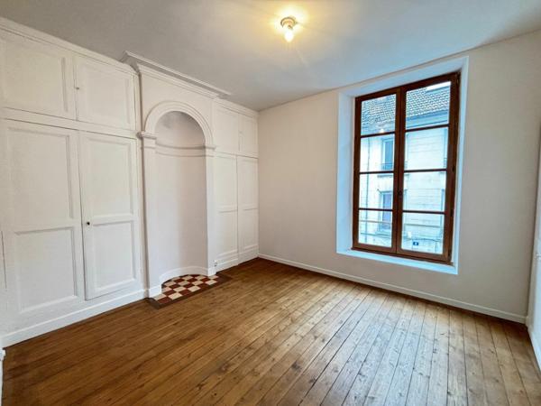 Appartement à louer    4 pièces • 83,54 m2 Château-Thierry