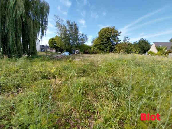 Terrain 769m²