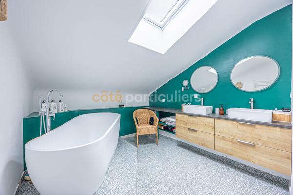 Vente Maison180 m² - 8 Pièces - BOUGUENAIS (44340)