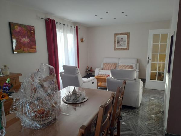 Superbe résidence de 240m² sur 3400 m² à MORMANT
