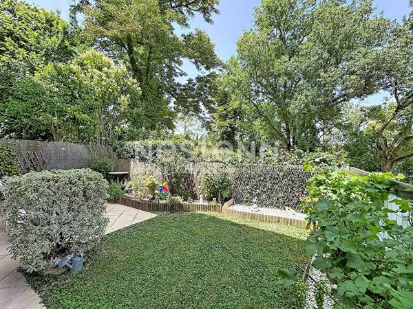 A vendre Agréable appartement T3 avec jardin privatif  avec place parking
