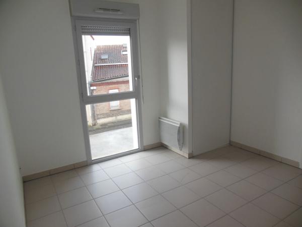 Toulouse 31200 Quartier Croix Daurade/ Bonnefoy  SANS FRAIS AGENCE  T4 Récent de 83.50m² avec  Terrasse couverte de 8.60m² 1 place de parking en sous sol