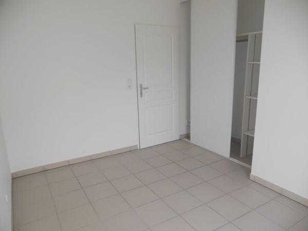 Toulouse 31200 Quartier Croix Daurade/ Bonnefoy  SANS FRAIS AGENCE  T4 Récent de 83.50m² avec  Terrasse couverte de 8.60m² 1 place de parking en sous sol