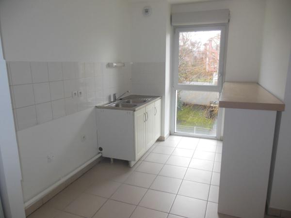 Toulouse 31200 Quartier Croix Daurade/ Bonnefoy  SANS FRAIS AGENCE  T4 Récent de 83.50m² avec  Terrasse couverte de 8.60m² 1 place de parking en sous sol