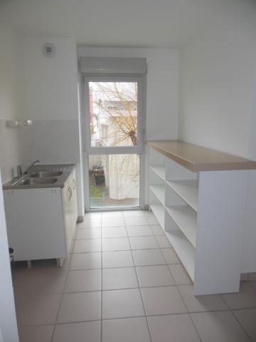 Toulouse 31200 Quartier Croix Daurade/ Bonnefoy  SANS FRAIS AGENCE  T4 Récent de 83.50m² avec  Terrasse couverte de 8.60m² 1 place de parking en sous sol