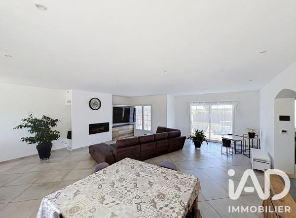 Maison à vendre 6 pièces 202 m² Genté