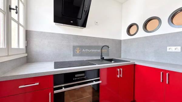 Vente                                                      Appartement
                        
                     2 pièces                      40 m2                     à Saint-Raphaël