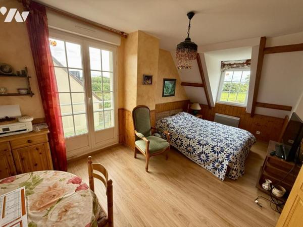 Maison avec beau jardin entre mer et bourg