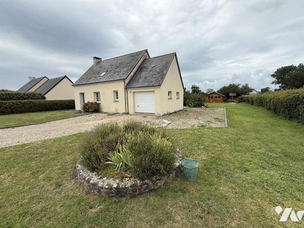 Maison avec beau jardin entre mer et bourg