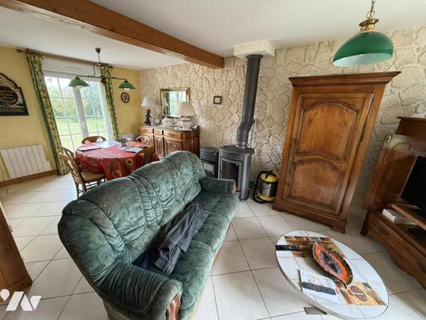 Maison avec beau jardin entre mer et bourg