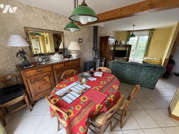 Maison avec beau jardin entre mer et bourg