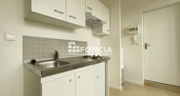 Location Studio 18.68 m² - Toulon 83000