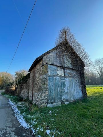 Maison de campagne avec dépendances à saisir! 44000€
