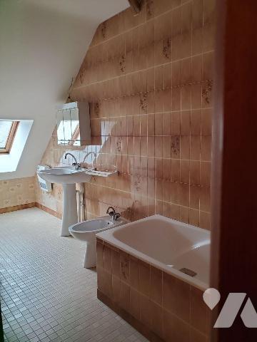 Maison à Vendre à Mourioux-Vieilleville (23210) en Creuse (23)
Cette maison de 106,9 m² se sit...