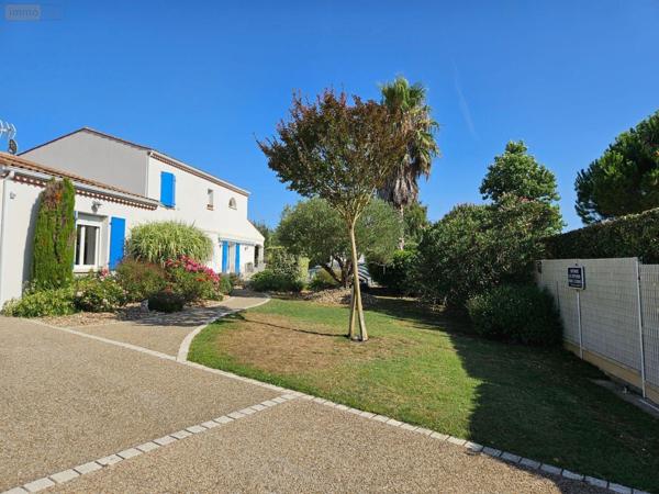 Maison à vendre à Le Gua en Charente-Maritime (17600), ref : 02031 bourg Maison à vendre à Le Gua en Charente-Maritime (17600), ref : 02031 bourg Maison à vendre à Le Gua en Charente-Maritime (17600), ref : 02031 bourg