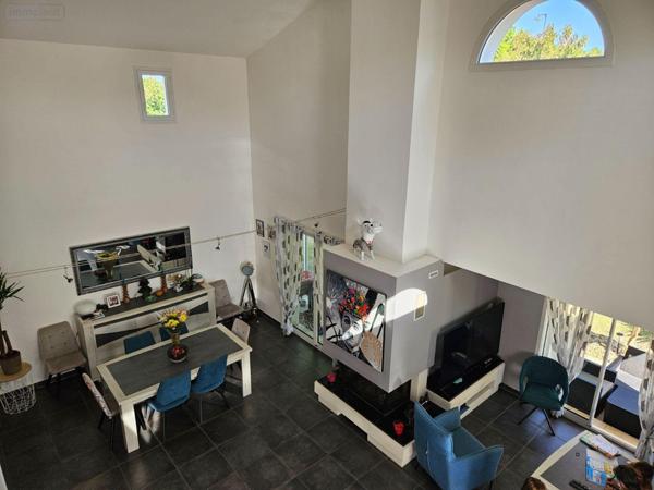 Maison à vendre à Le Gua en Charente-Maritime (17600), ref : 02031 bourg Maison à vendre à Le Gua en Charente-Maritime (17600), ref : 02031 bourg Maison à vendre à Le Gua en Charente-Maritime (17600), ref : 02031 bourg