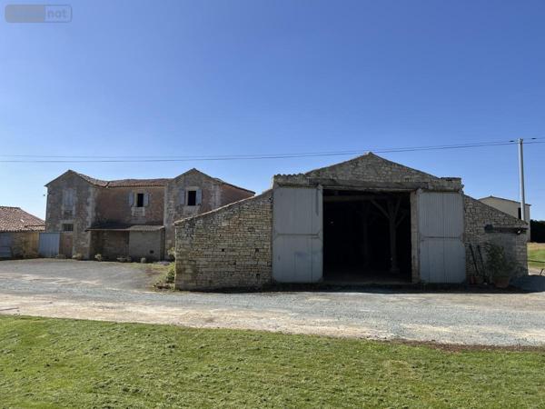Maison à vendre à Sainte-Hermine en Vendée (85210), ref : 85088-2280
