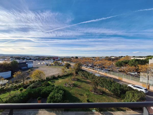 Appartement 3 pièces à vendre à Vitrolles - Vue dégagée sur l'Étang de Berre