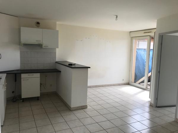 À vendre - Appartement, 4 pièces situé à Marseillan (34340)