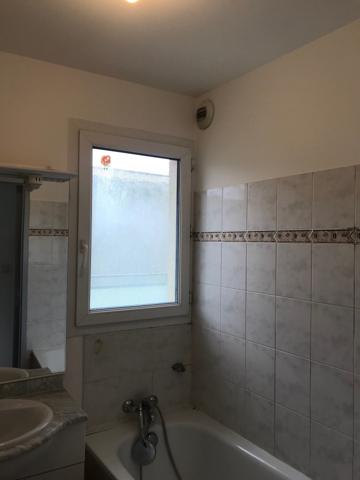 À vendre - Appartement, 4 pièces situé à Marseillan (34340)