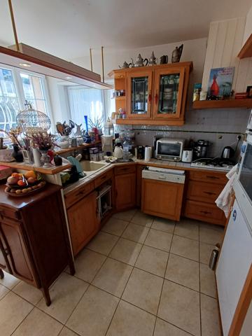 Morlaix (29600) Morlaix, parc du Château et collège, maison 3 chambres avec garage sur 630m2 de terrain.