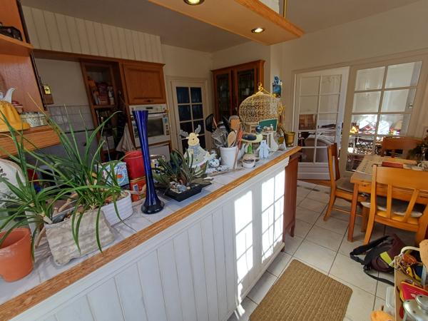 Morlaix (29600) Morlaix, parc du Château et collège, maison 3 chambres avec garage sur 630m2 de terrain.