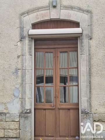 Maison à vendre 6 pièces 193 m² Brioux-sur-Boutonne