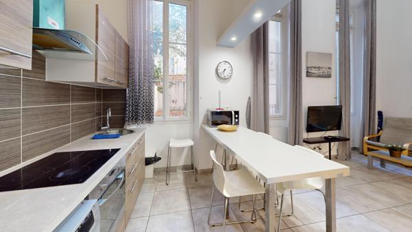 Marseille (13001) Investissement clé en main proche gare Saint-Charles, usage commercial