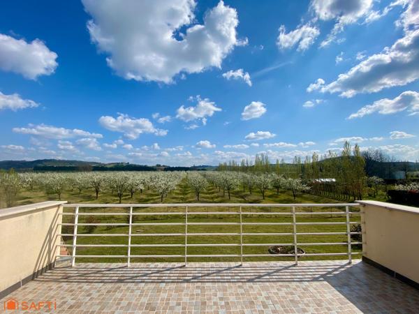 Maison offrant de beaux volumes