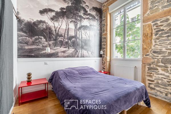 Ancien rénové proche métro Saxe Gambetta