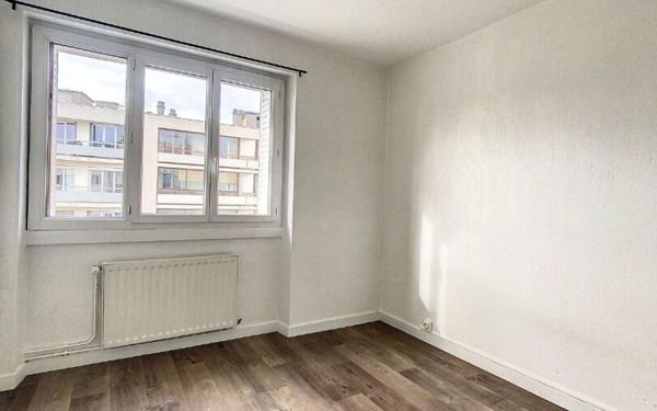 Appartement à louer    1 pièce •  Clermont-Ferrand